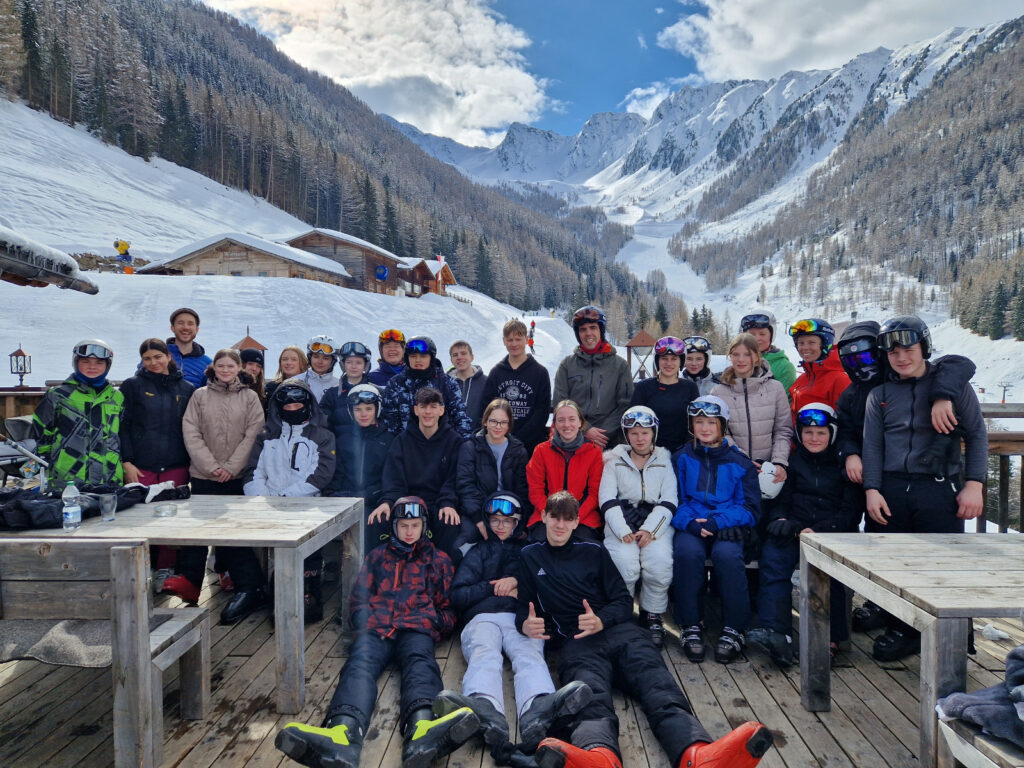 Erfolgreiche Skifahrt ins Ahrntal: IGS Bramsche begeistert mit Ein-Ski-Methodik